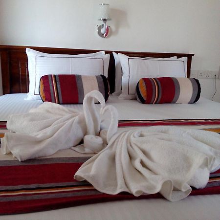 Hotel Moonstone Anuradhapura Dış mekan fotoğraf