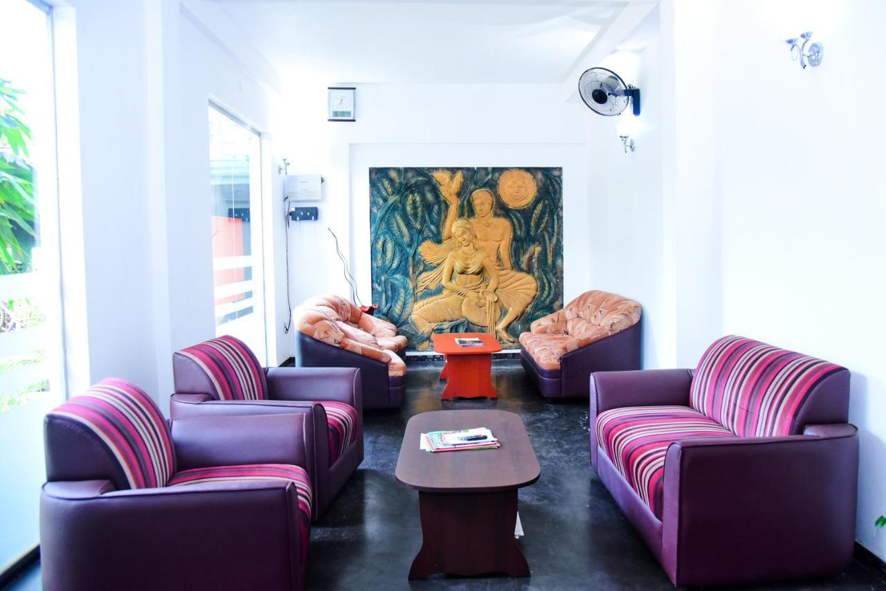 Hotel Moonstone Anuradhapura Dış mekan fotoğraf