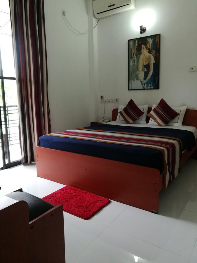 Hotel Moonstone Anuradhapura Dış mekan fotoğraf
